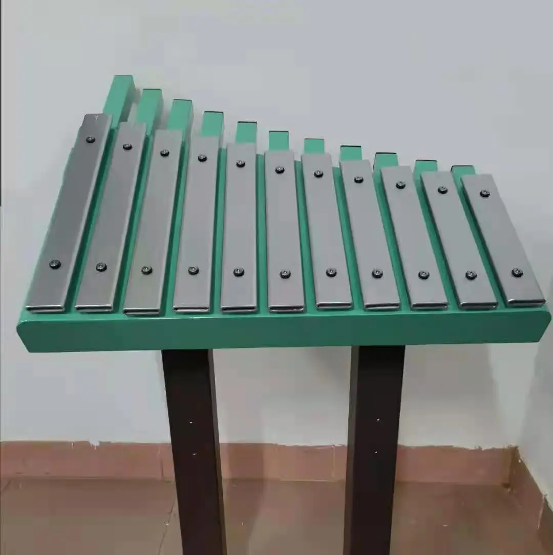 آلة موسيقية خارجية للأطفال من  - مراجعة Musical Instrument Park وسعره